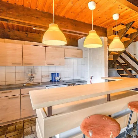 Geraeumiges Mit Privater Terrasse