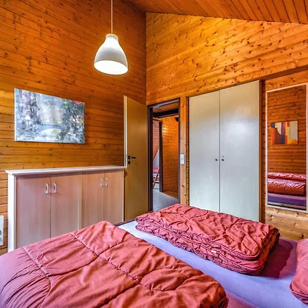 Geraeumiges Mit Privater Terrasse سشمالنبرغ