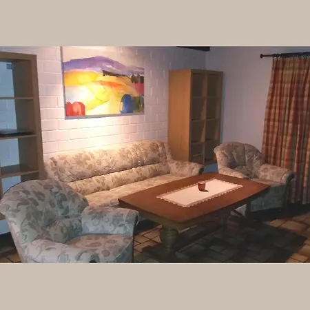 Geraeumiges Mit Privater Terrasse שמאלנברג