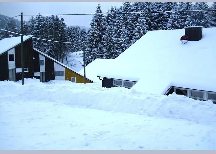 Geraeumiges Mit Privater Terrasse Hébergement de vacances *